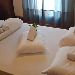  Διαμέρισμα Gina's